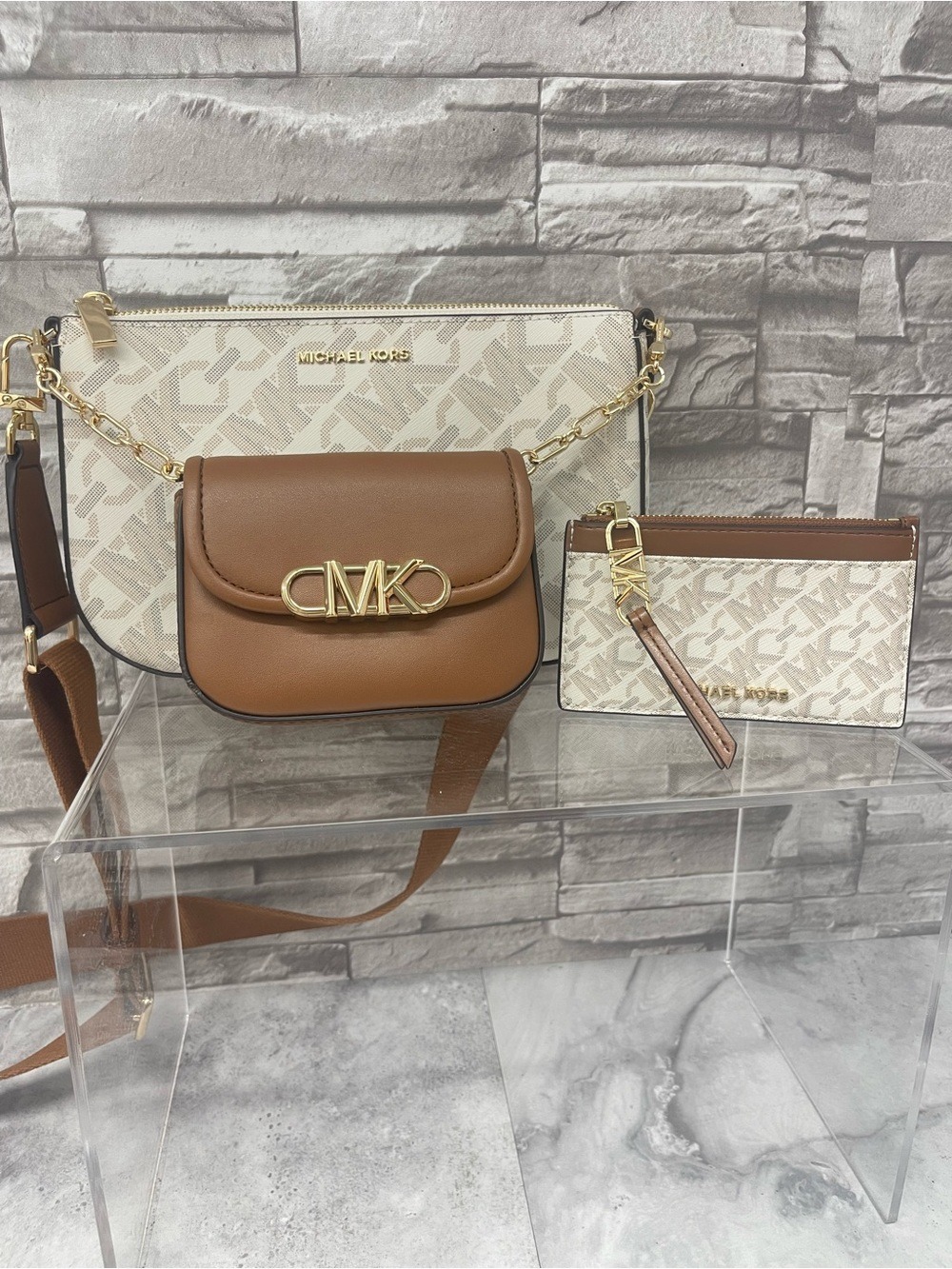Michael Kors Parker Large Empire Logo Multi-Function Crossbody & Card Case - Picture 12 of 12